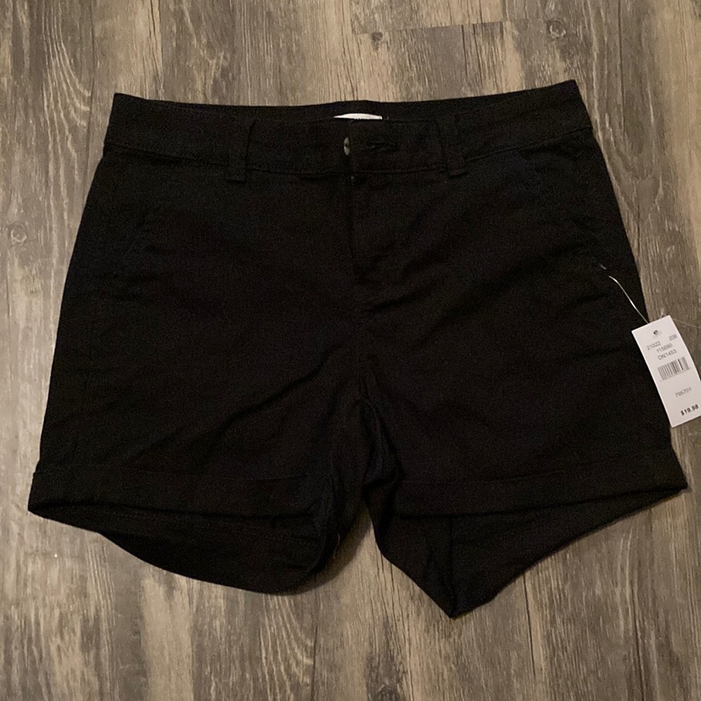 Crown and ivy black shorts